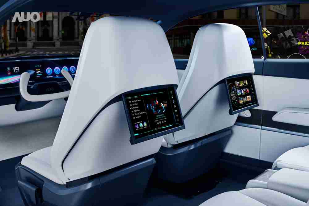 28国际将于CES 展示全新Smart Cockpit 2024，，可紧密串连使用者多元需求，，，并革新座舱内部的应用和设计，，，，带来身历其境且引人入胜的视觉飨宴，，满足驾乘人员的全方位体验